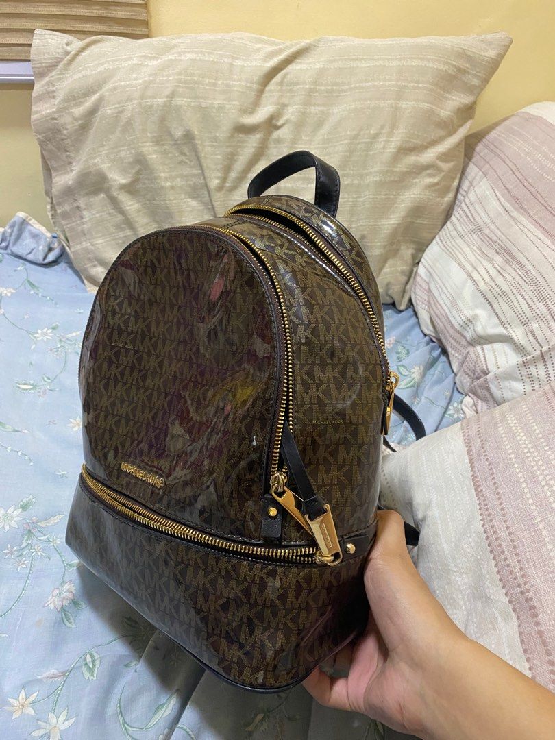 Michael kors glossy backpack online