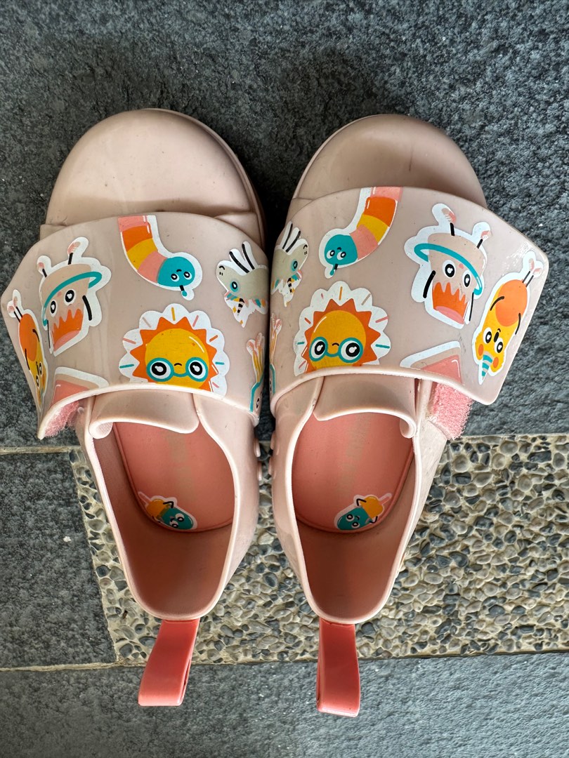 Girls mini melissa 2025 shoes
