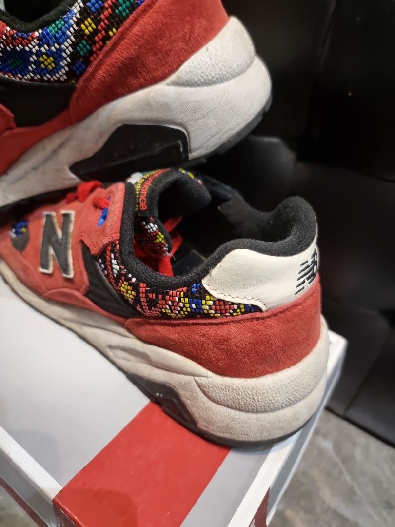 New Balance sneakers shoe