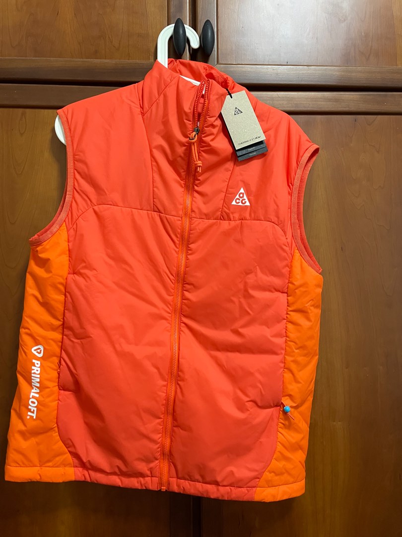 Nike ACG vest Men s Fashion Tops Sets Vests on Carousell