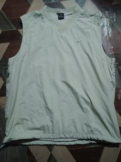 Nike golf vest