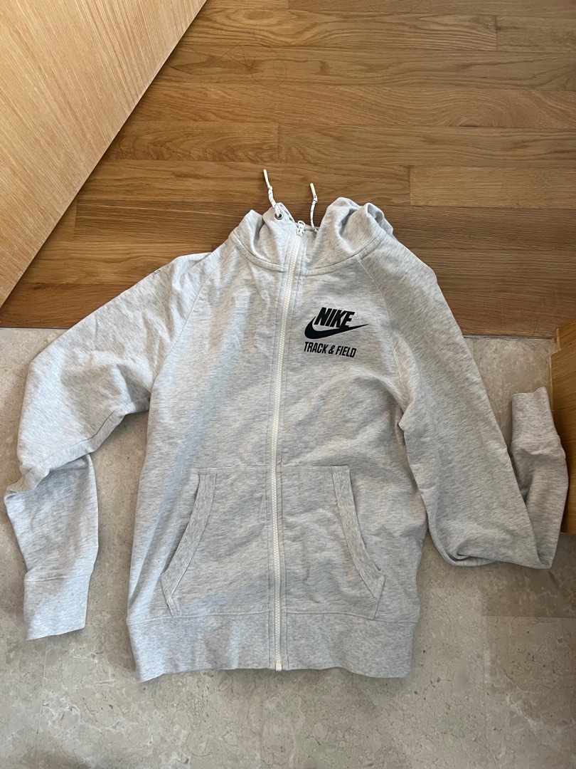 White on sale nike raincoat