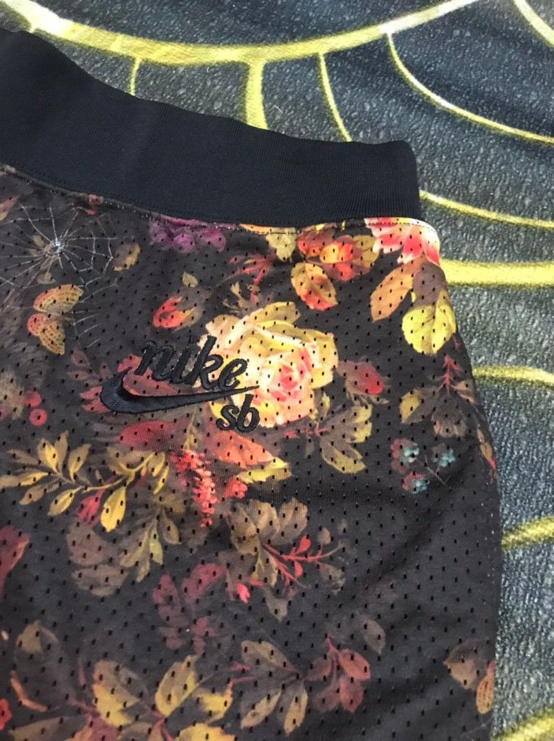 Nike sb new arrivals dry floral shorts