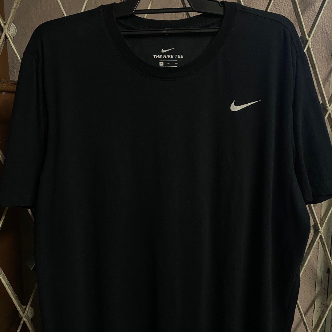 Nike small swoosh t shirt clearance