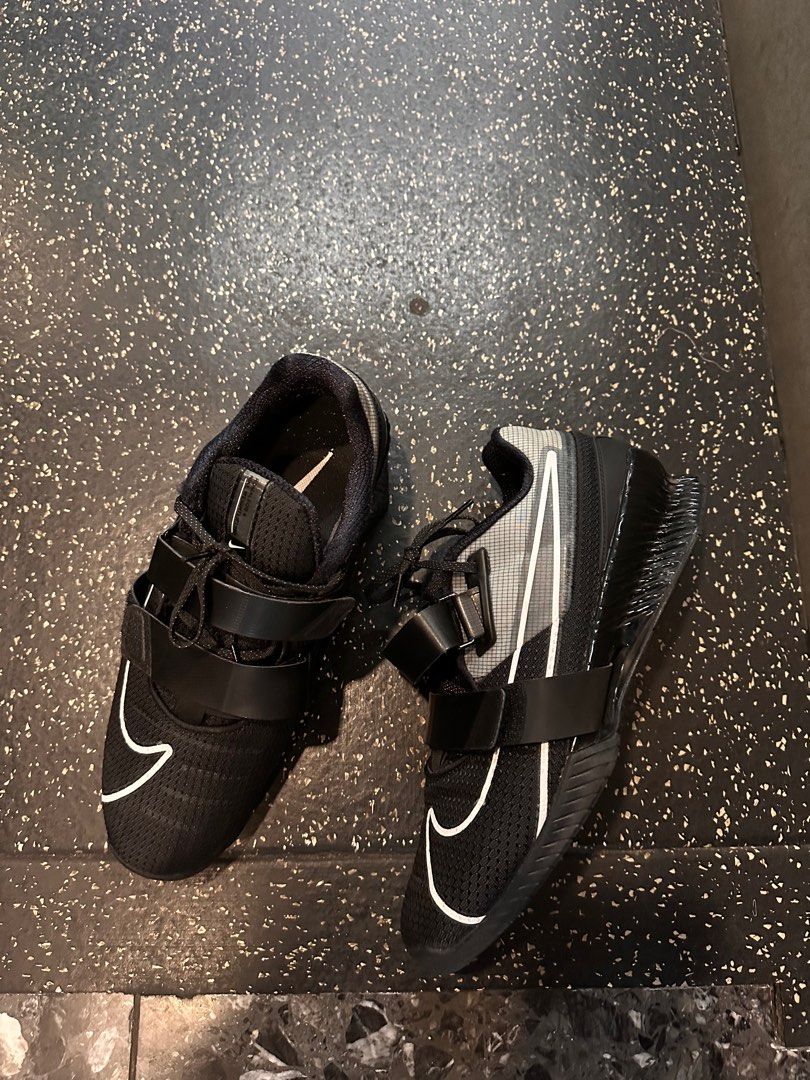 Squat on sale nike shoes