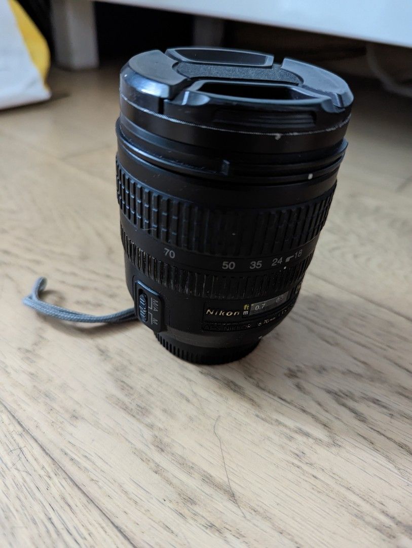 超美品】Nikon AF-S DX NIKKOR 18-70mm ED VR-