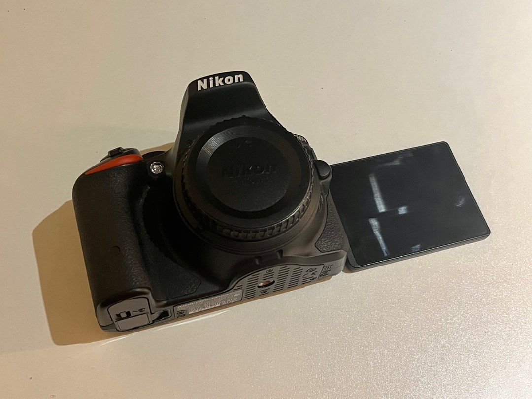 RUSH Nikon DSLR D5500 Touch Screen (Category: Cameras) located in Caloocan City. Submitted by rbeiieee (Listing ID 1263879555, Image 1). Description: .