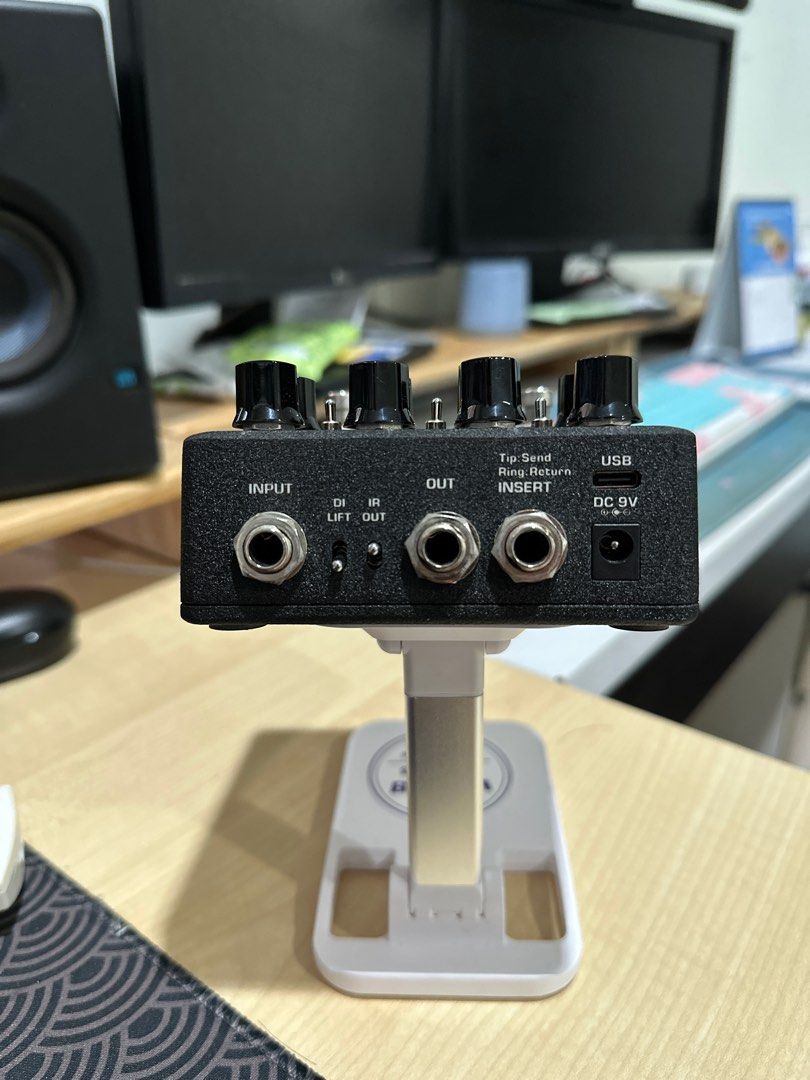 NUX Amp Academy Pedal NGS6 Multi Effects, Hobbies & Toys, Music