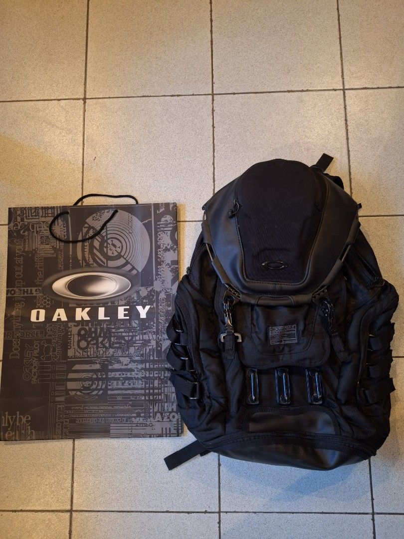 Oakley Kitchen Sink Stealth Black Tactical Backpack Men s