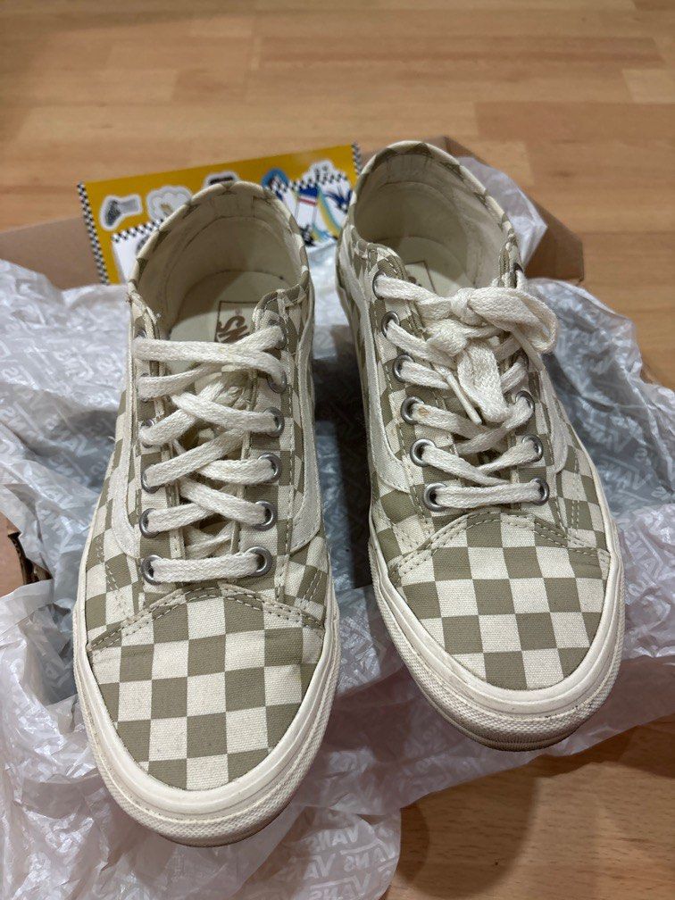 White low top vans womens shop