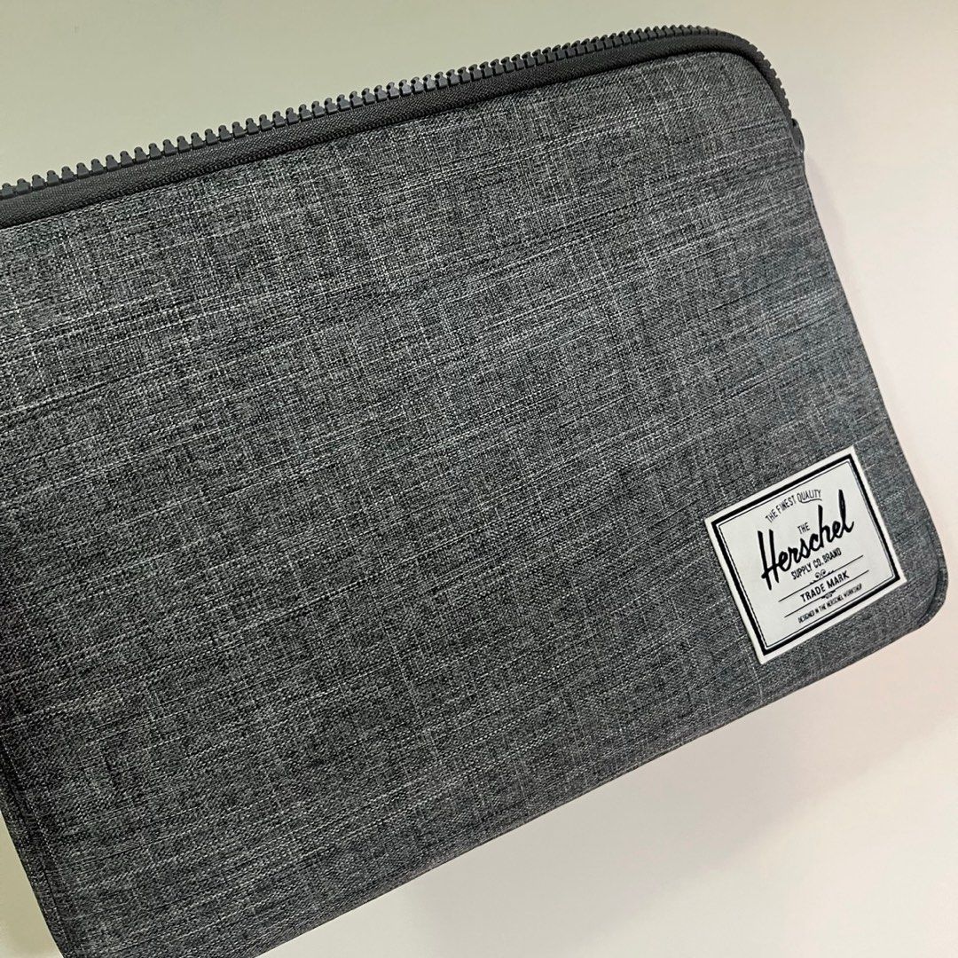 Original Herschel Clutch Bag Handbag