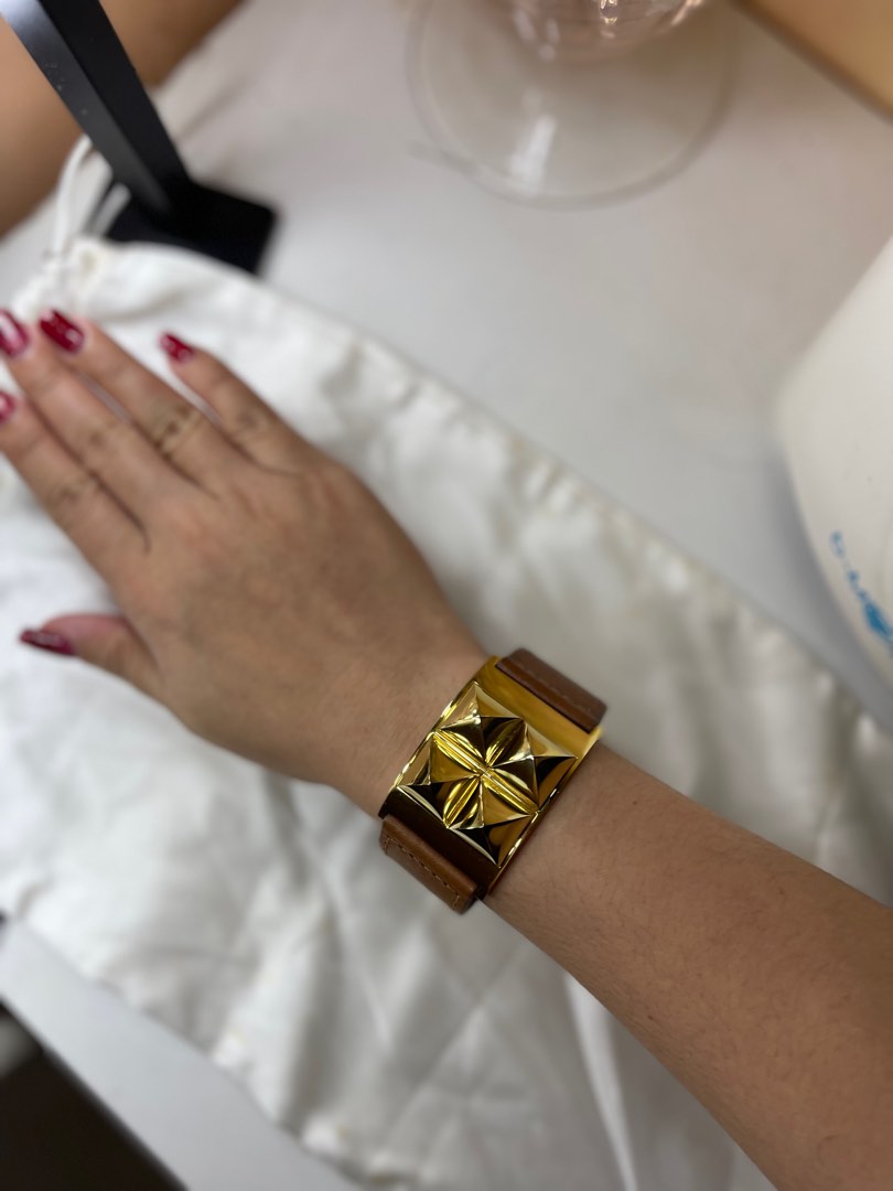 Original Michael Kors Pyramid Stud Leather bracelet Luxury