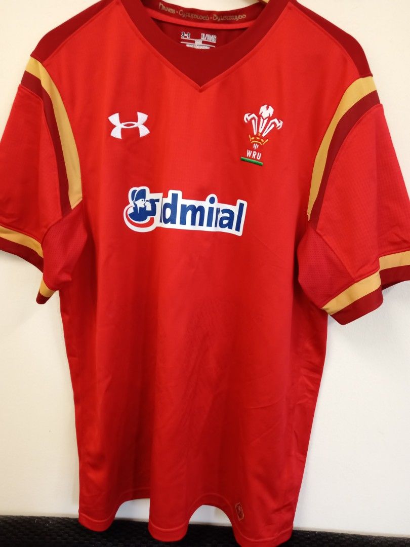 Under armour rugby jersey top