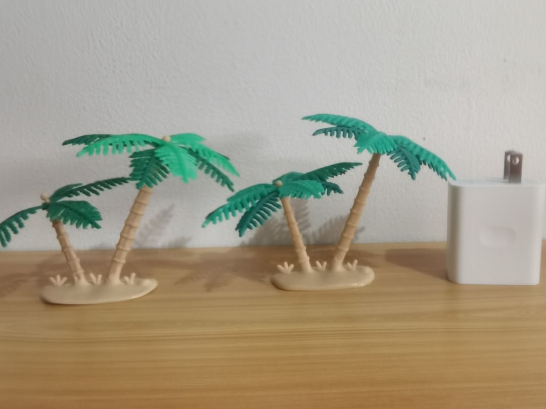 Plastic Toy Palm Trees, Hobbies & Toys, Toys & Games on Carousell