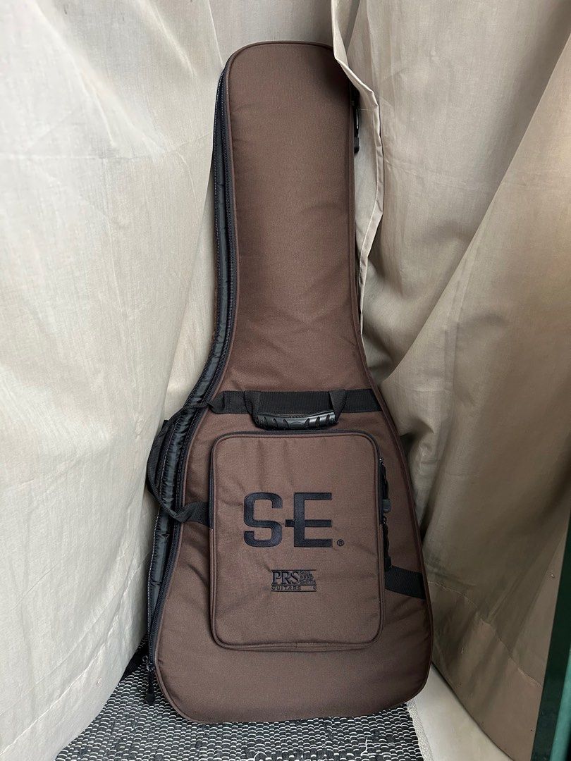 Prs se guitar 2025 case