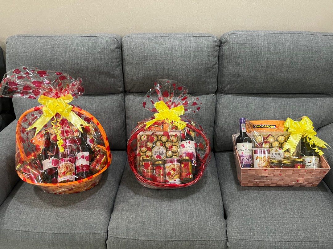 Quality Premium Hampers, Food & Drinks, Gift Baskets & Hampers on Carousell