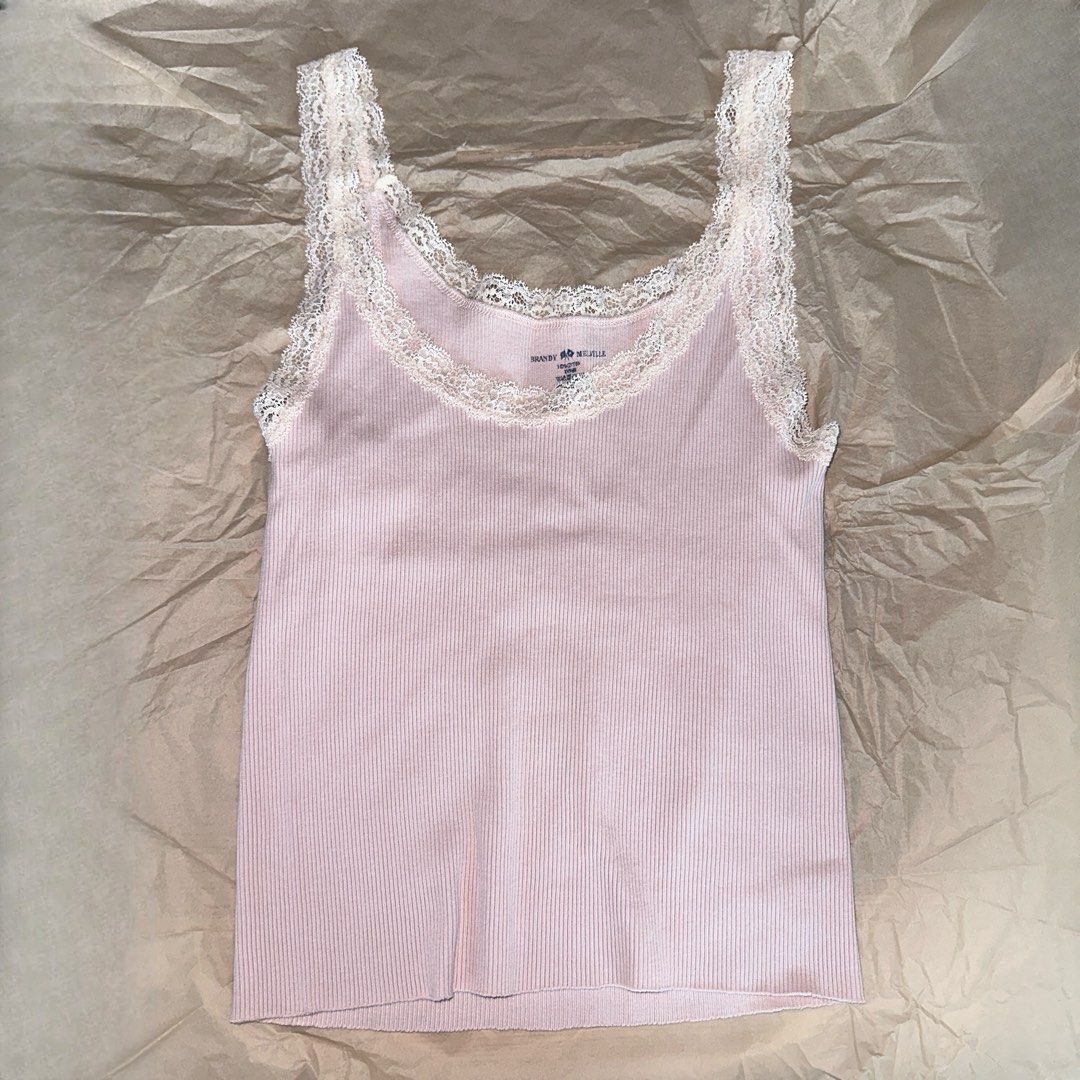 Brandy Melville Pink Beyonca Lace Tank, 女裝, 上衣, 背心- Carousell