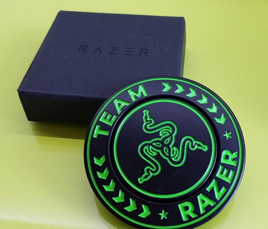Razer fidget spinner top