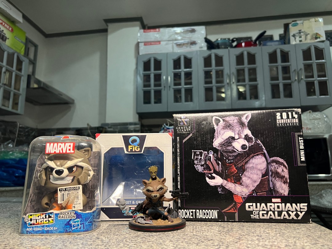 Rocket Racoon 1:6th scale collectible with inspired by Rocket Racoon: A Chasing Tale #1 is available for pre-order NOW at select retailers! ➡️  Includes Rocket Racoon: A Chasing Tale Issue #1