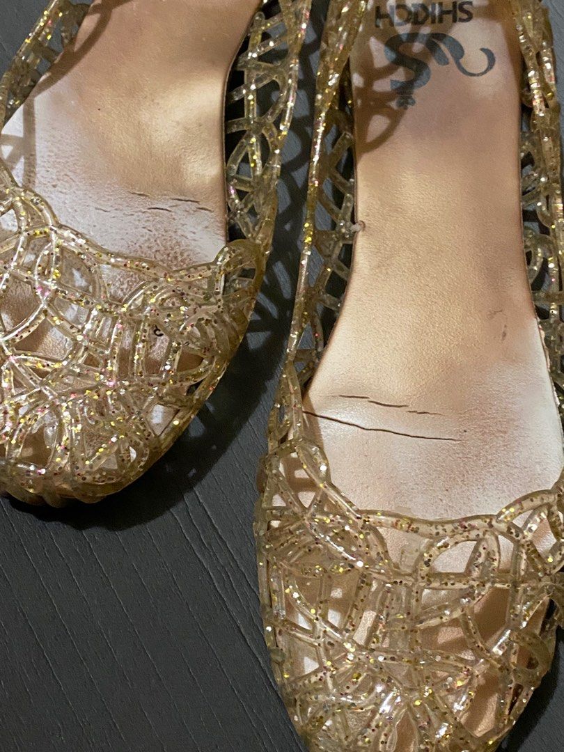 Gold sandals clearance size 4