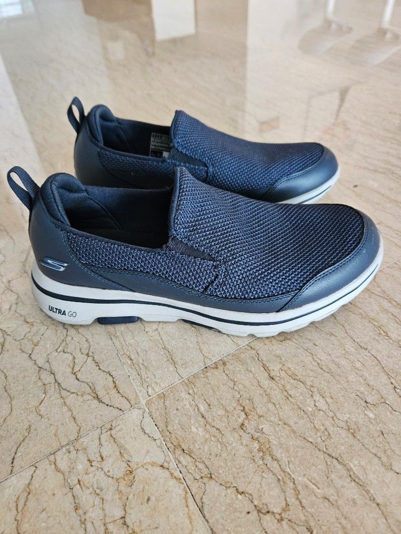 Boys skechers size 6 outlet