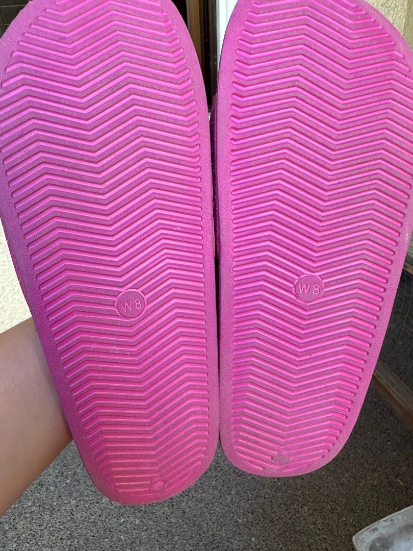 Nike Women's Celso Thong Sandals Vivid Pink/Volt