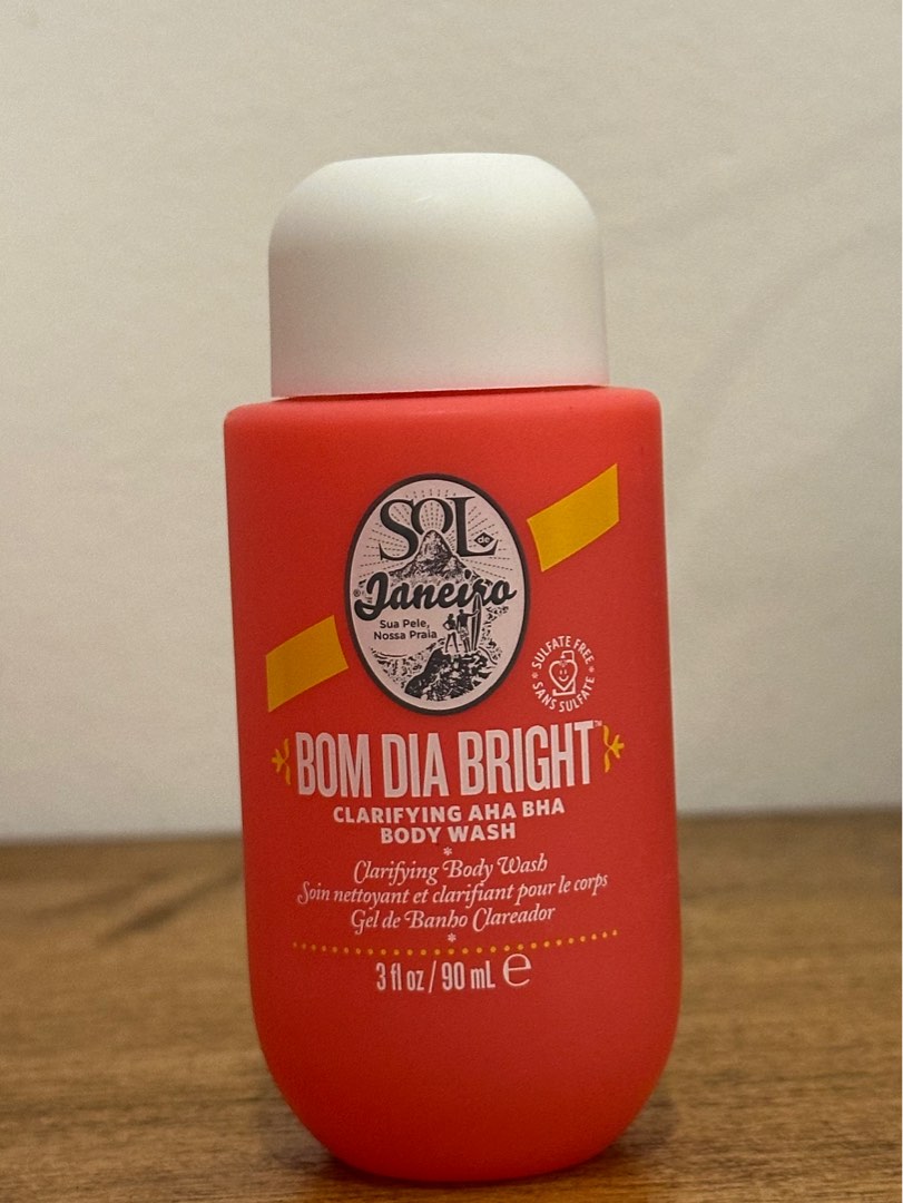 Bom Dia Bright Clarifying AHA BHA Body Wash - Sol de Janeiro