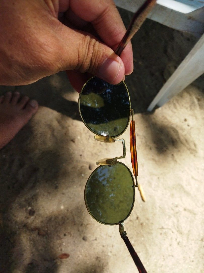 Spectacles (Category: Sunglasses & Eyewear) located in Tanjong Tualang. Submitted by tuanzakuan (Listing ID 1263821227, Image 3). Description: vintage glass spectacles.