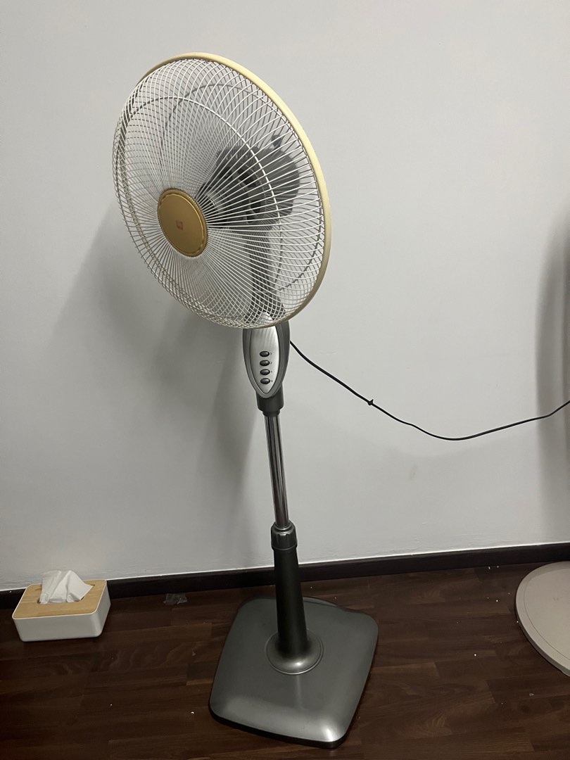 KDK Pedestal Fan , Furniture & Home Living, Lighting & Fans, Fans on