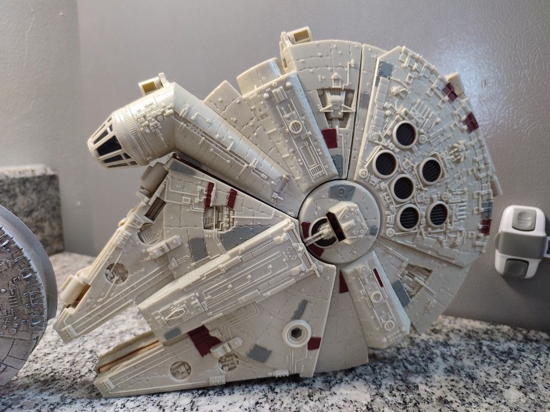 Starwars Falcon Collections, Hobbies & Toys, Toys & Games on Carousell