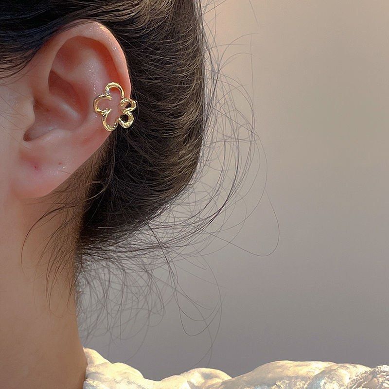 Sweet flower ear clips without pierced earrings unique hollow
