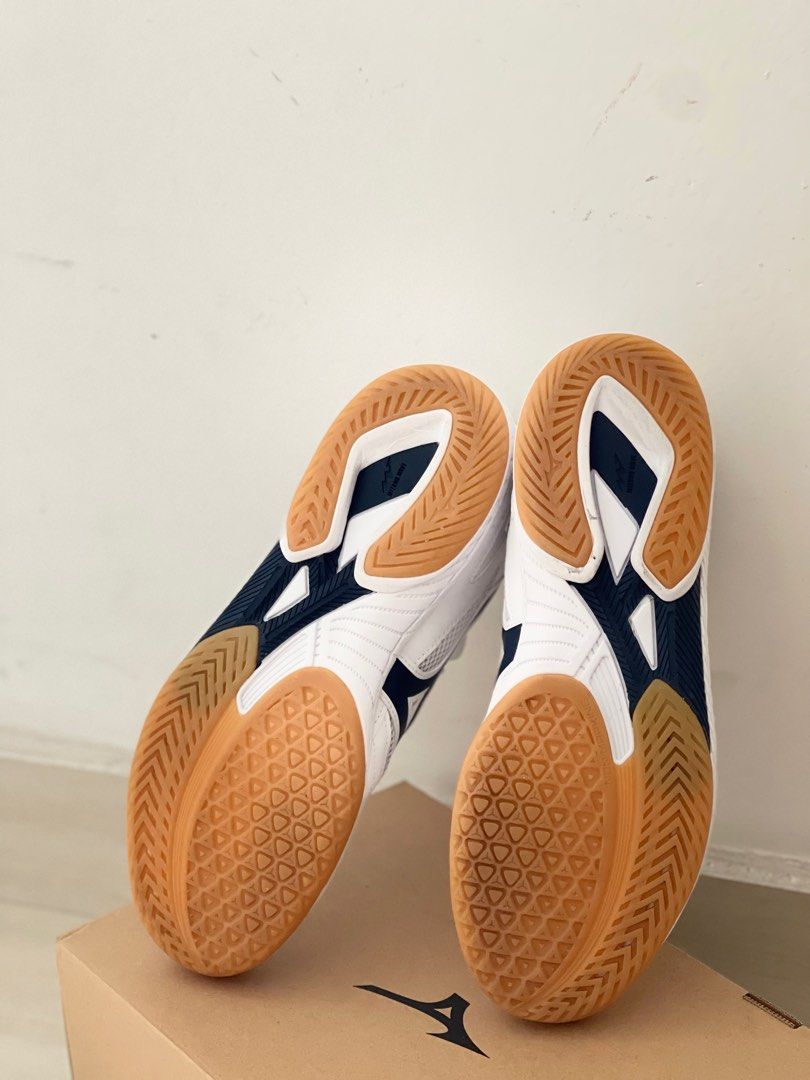 Mizuno wave outlet drive 5 brown
