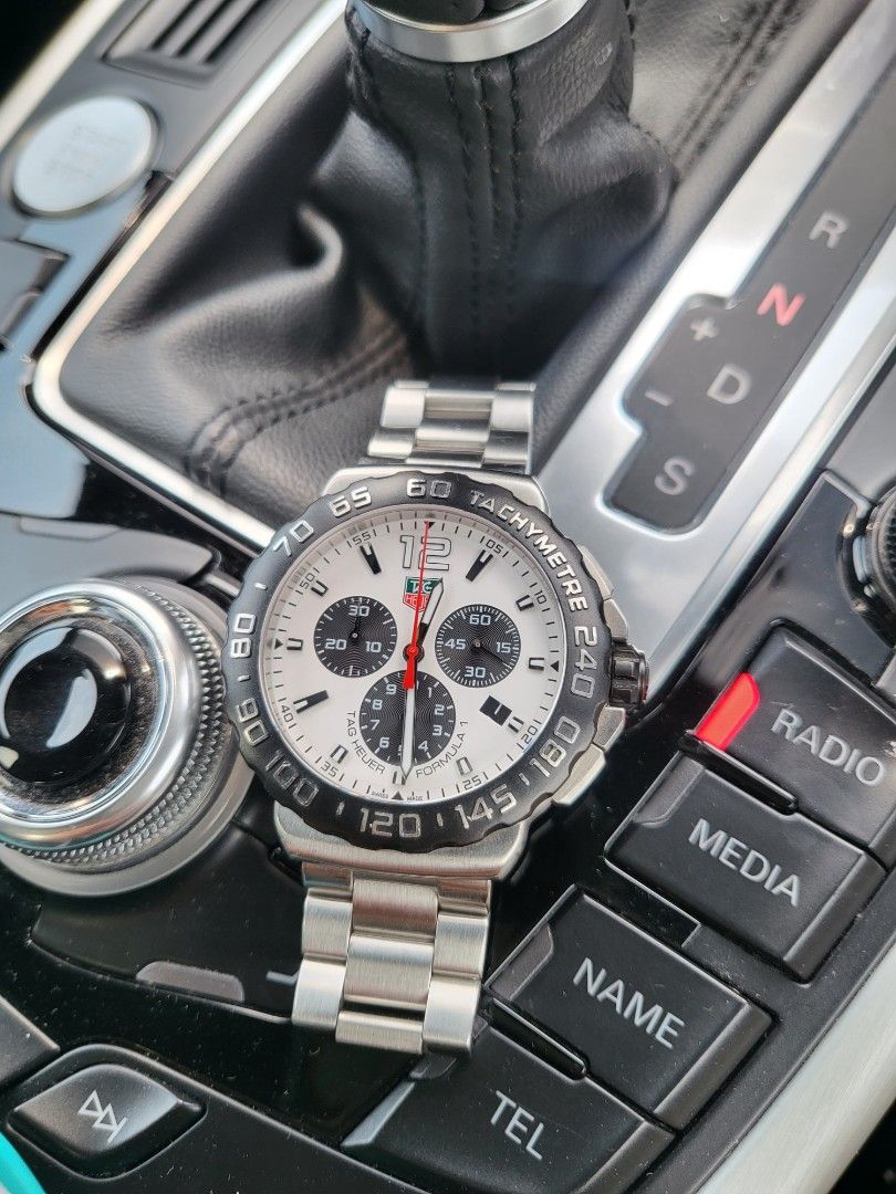 Tag online heuer cau1111