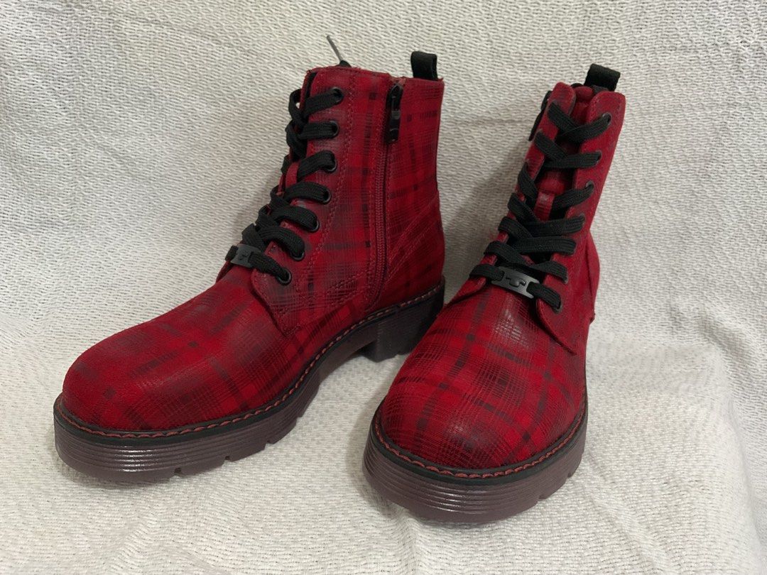 Red and black plaid toms on sale