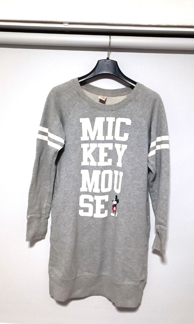 Uniqlo mickey mouse sweater cheap
