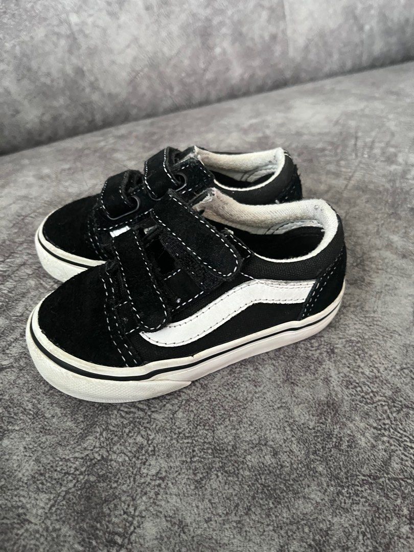 Toddlers outlet vans trainers