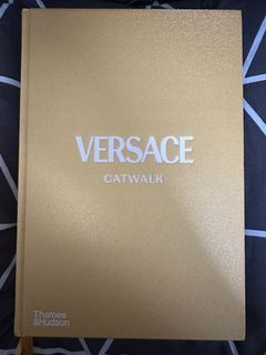 Versace Catwalk by Thames & Hudson