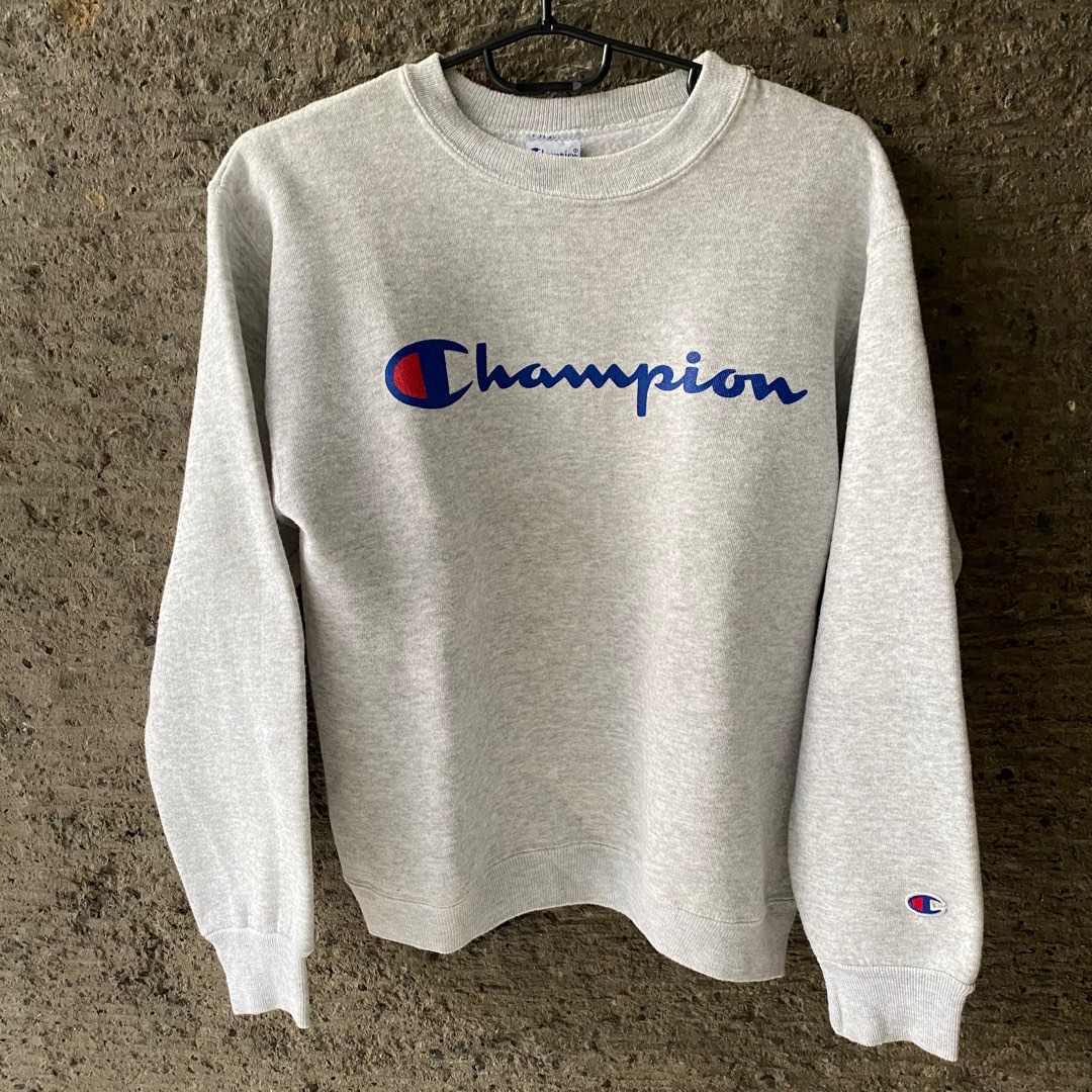 Vintage Champion Script Logo Seeatshirt, Men's Fashion, Activewear on ...