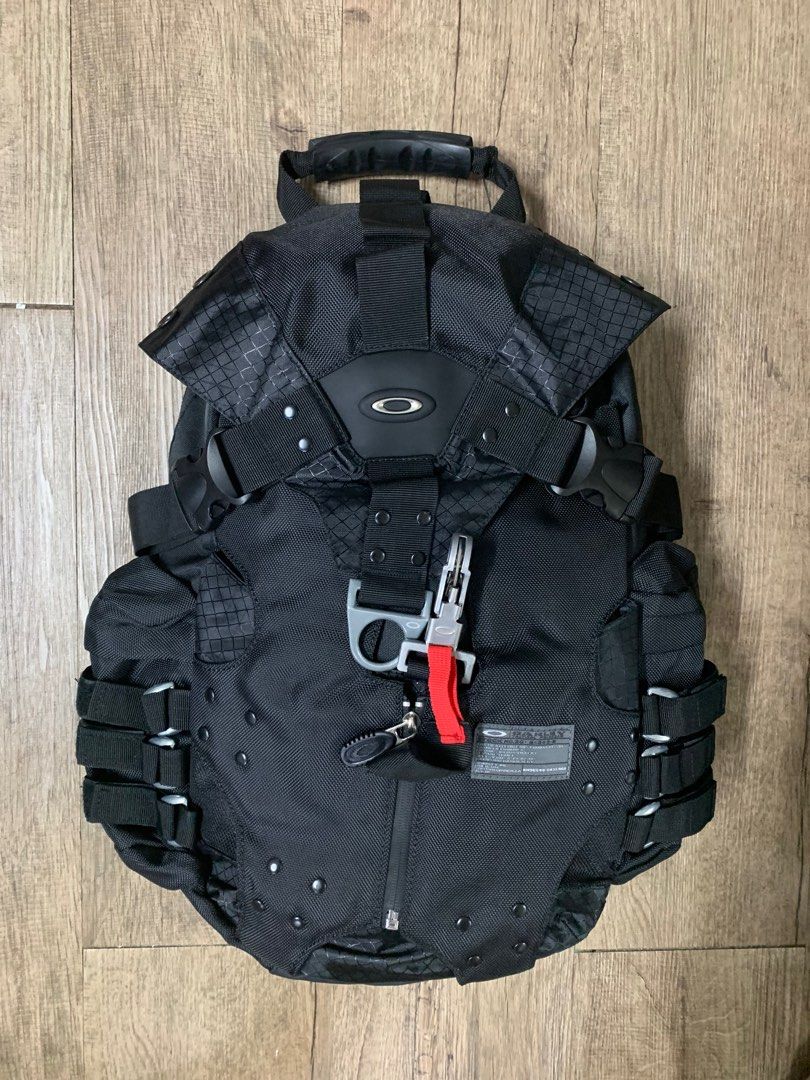Vintage Oakley Icon Tactical 2.0 3.0 Backpack Stealth Black