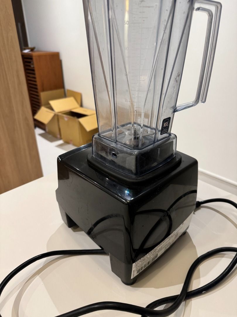 Vitamix 5200 Blender, ProfessionalGrade, Container, SelfCleaning 64 oz, Black/Grey, TV & Home