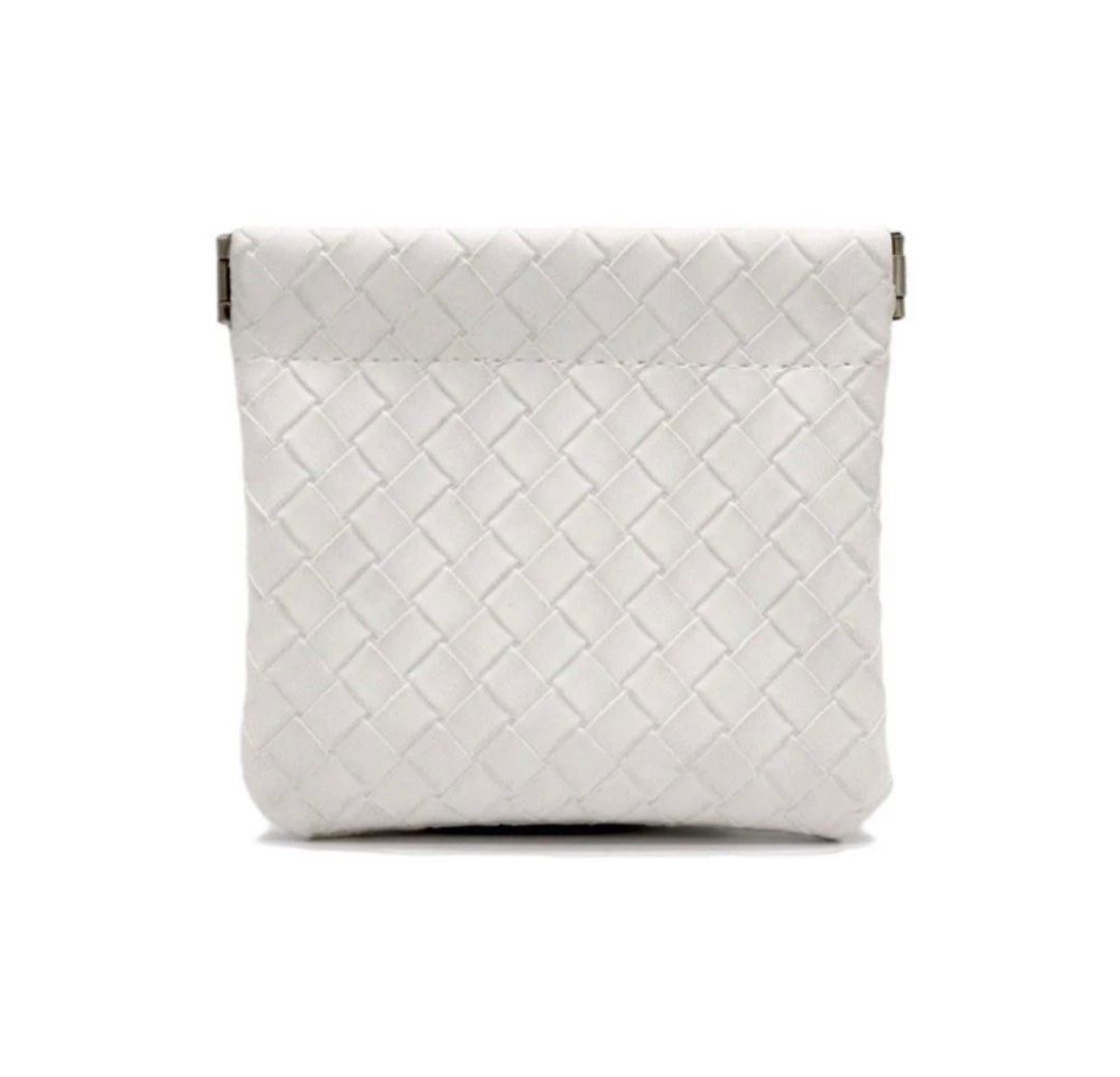 White pouch outlet