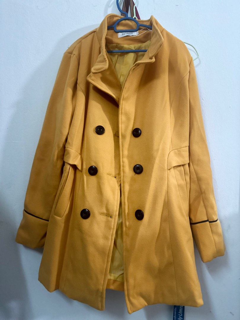 Wintercoat xxl, Women's Fashion, Tops, Longsleeves on Carousell