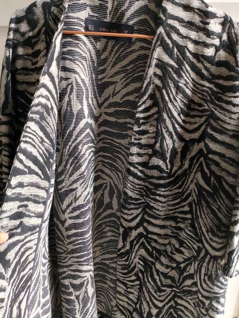 Zebra hotsell coat zara