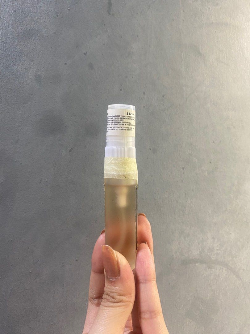 10 ML Scent Greeks Black Opium with free brown eyebrow pencil, Beauty