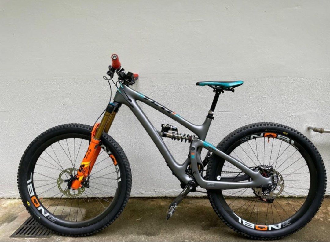 2019 Yeti SB6 TURQ Series Grey