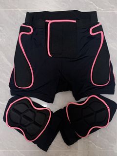 （分類：）位於 。 由 calendarr 提交（商品編號 1264040264，圖片 1）。簡介： 。