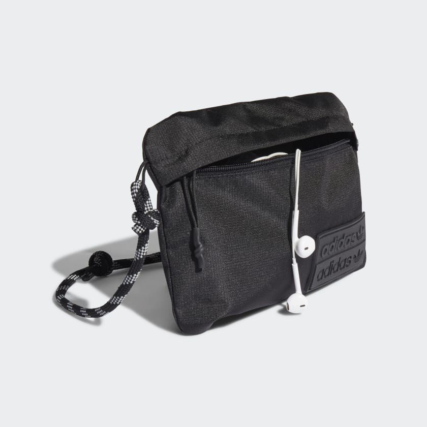 Adidas simple pouch online