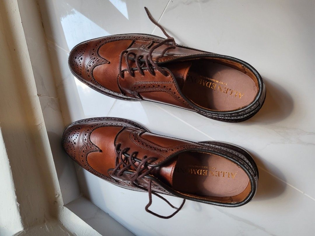Allen Edmonds MacNeil longwings sized US 8 D