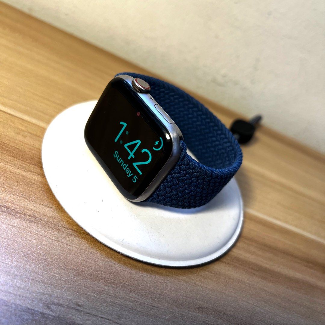 Watch loop clearance