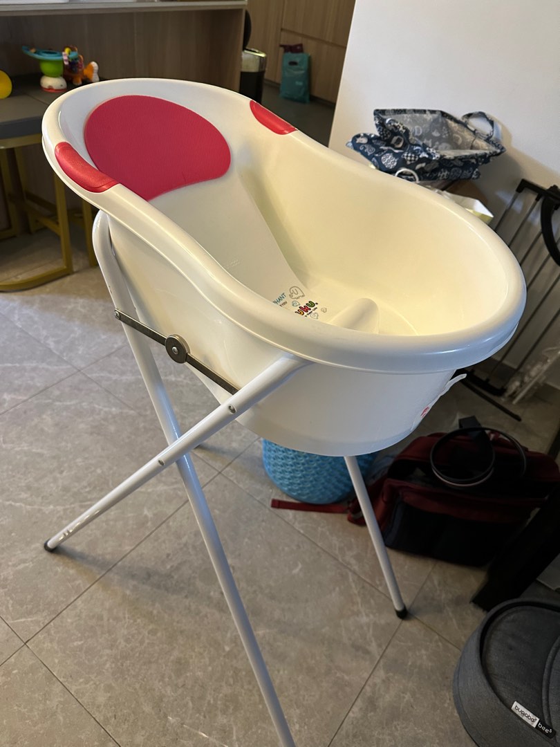 Used baby discount bath tub